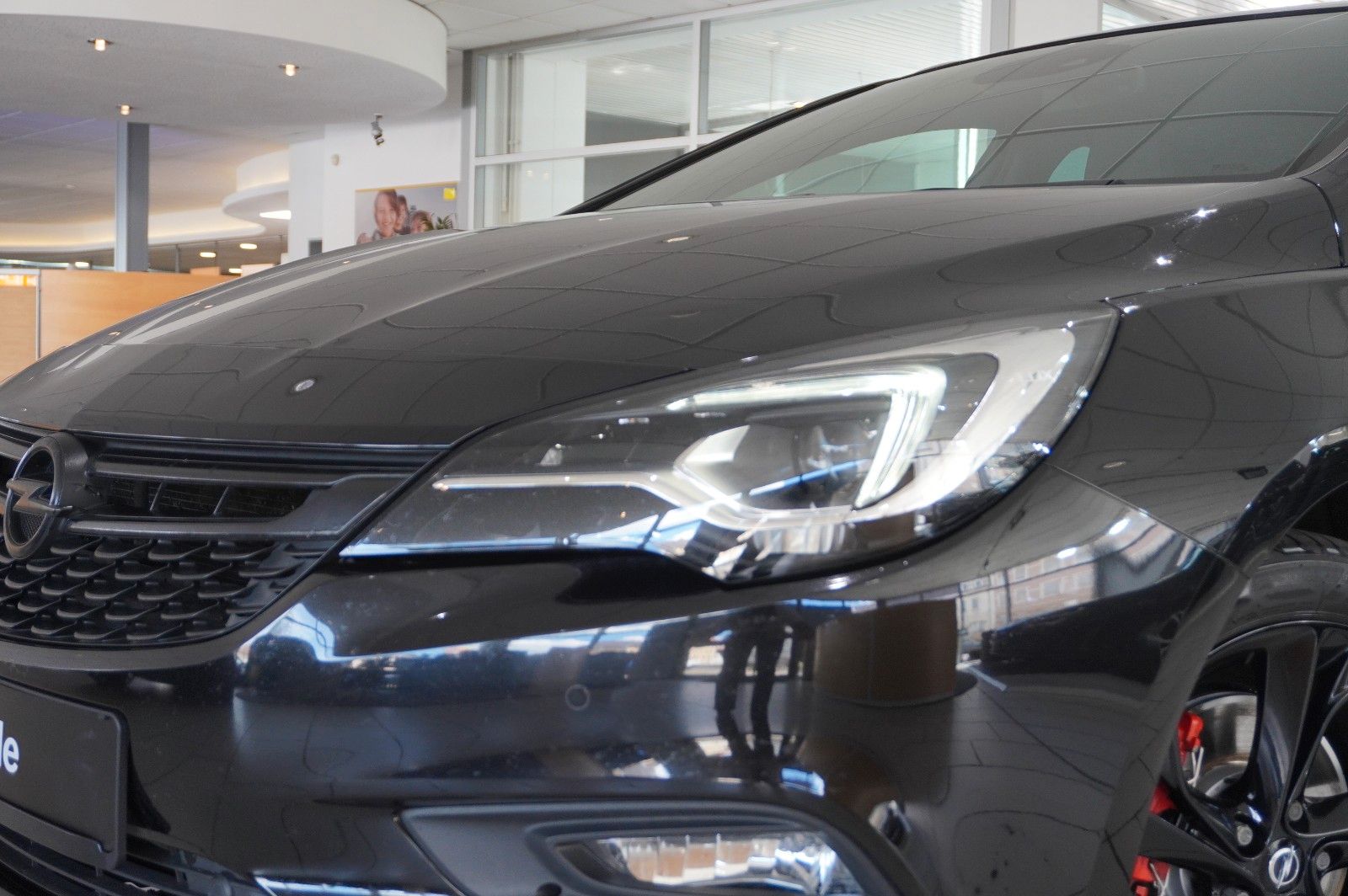 Fahrzeugabbildung Opel Astra K ST 1.6T INNOV. AHK/MATRIX/KAMERA/NAVI/SH