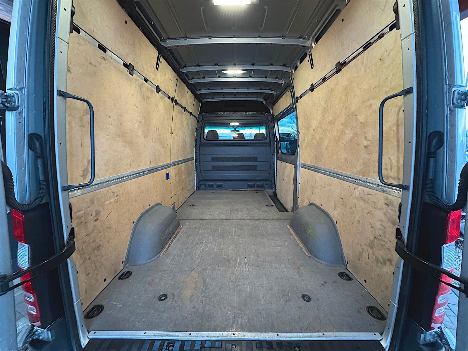 Fahrzeugabbildung Mercedes-Benz Sprinter II Kasten 319 CDI L2H3 *Bi-Xenon*19%*