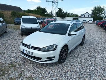 Volkswagen Golf - 1
