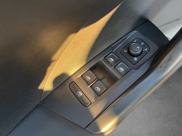 T-Cross Life 1.0 TSI CarPlay,PDC,SH,5J Garantie