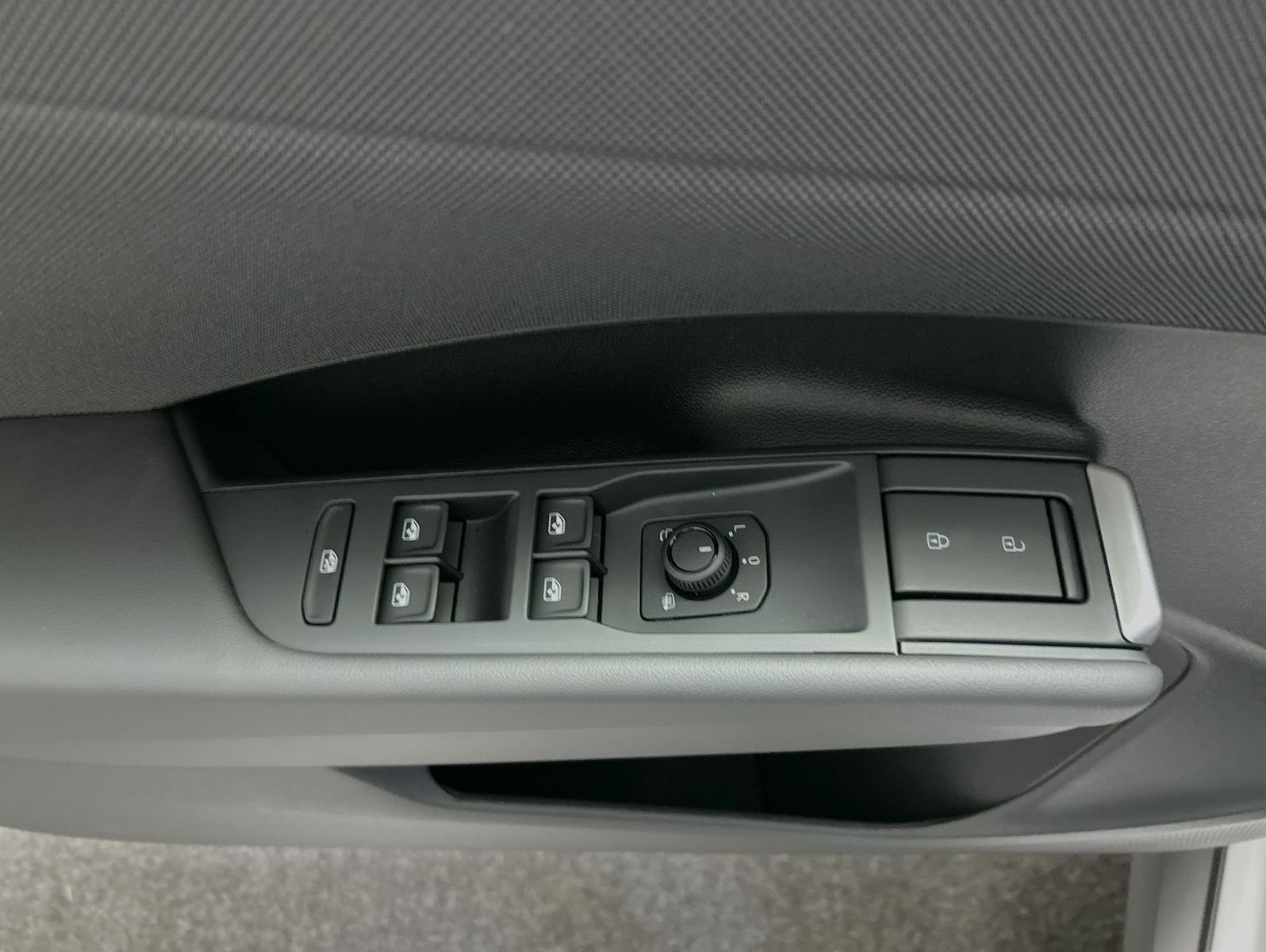 Volkswagen T-Roc - Bild 13