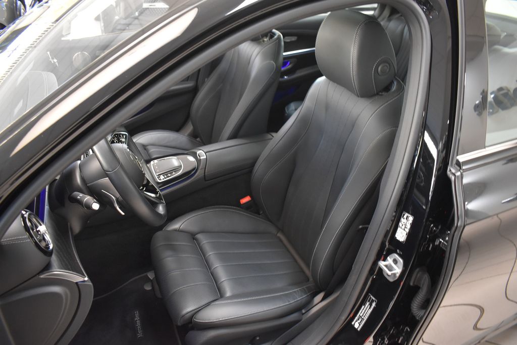 Mercedes-Benz E 300 de 4M NIGHT DISTR HUD AIR 360° NETTO 33000