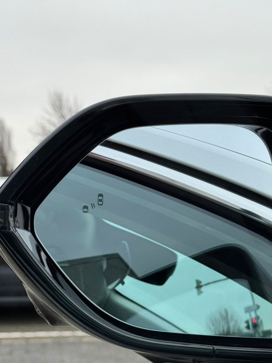 Fahrzeugabbildung MG HS 1.5 Hybrid+ 165 kW Luxury