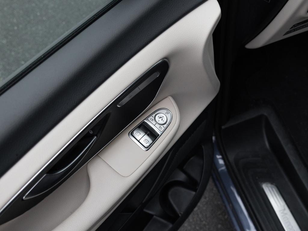Mercedes-Benz V 250 MARCO POLO KÜCHE AHK 360° AIRMATIC STANDH
