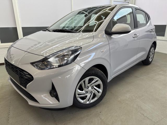 Hyundai i10 COMFORT NAVI RFK PDC TEMPOMAT 1.0 46kW/63...