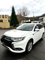Mitsubishi Outlander PHEV Top 4WD - Mitsubishi Outlander: Top