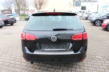 Volkswagen Golf - 5