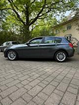 BMW 120i Sport Line LED Navi Sitzheizung PDC Top - Privatanbieter Berlin gebraucht