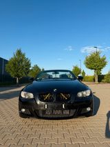 BMW **BMW 330d e93 M-Packet ab Werk** - BMW 330: 330d M Packet
