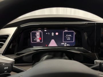 Fahrzeugverkauf 16 Volkswagen T7 Multivan lang *Vis-a-Vis* AHK* StHz*Pano*