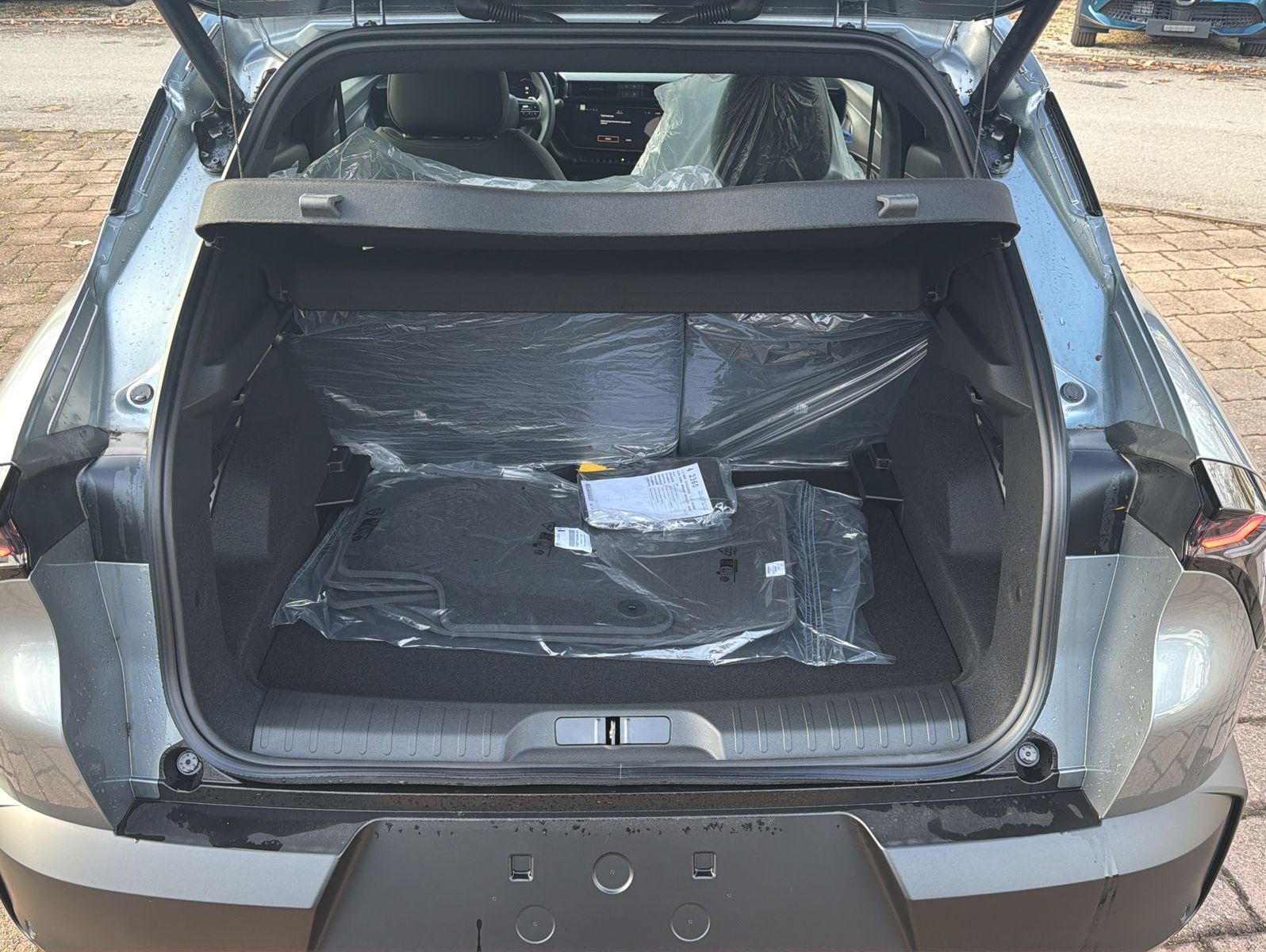 Fahrzeugabbildung Alfa Romeo Junior Ibrida 1.2 VGT 48V-Hybrid 100 kW Speciale