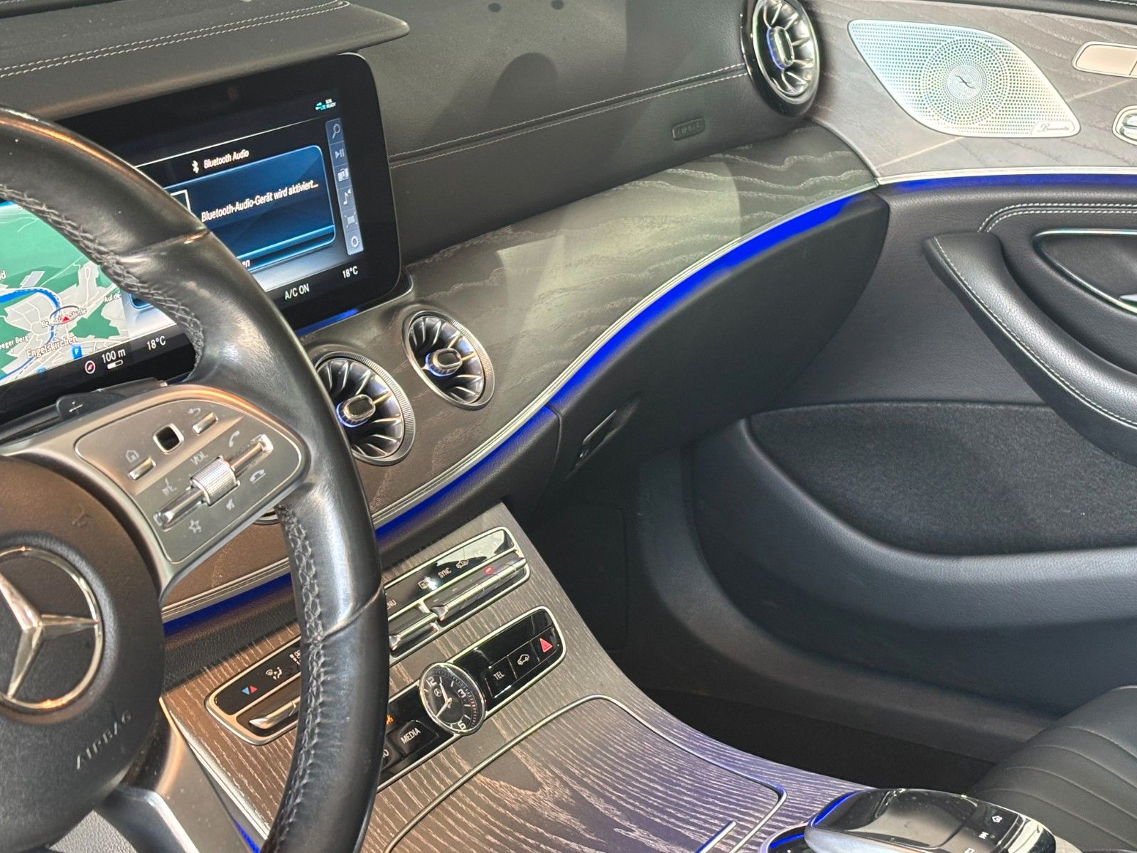 Fahrzeugabbildung Mercedes-Benz CLS 350d *Widescreen*Burmester*Memory*S-Dach*
