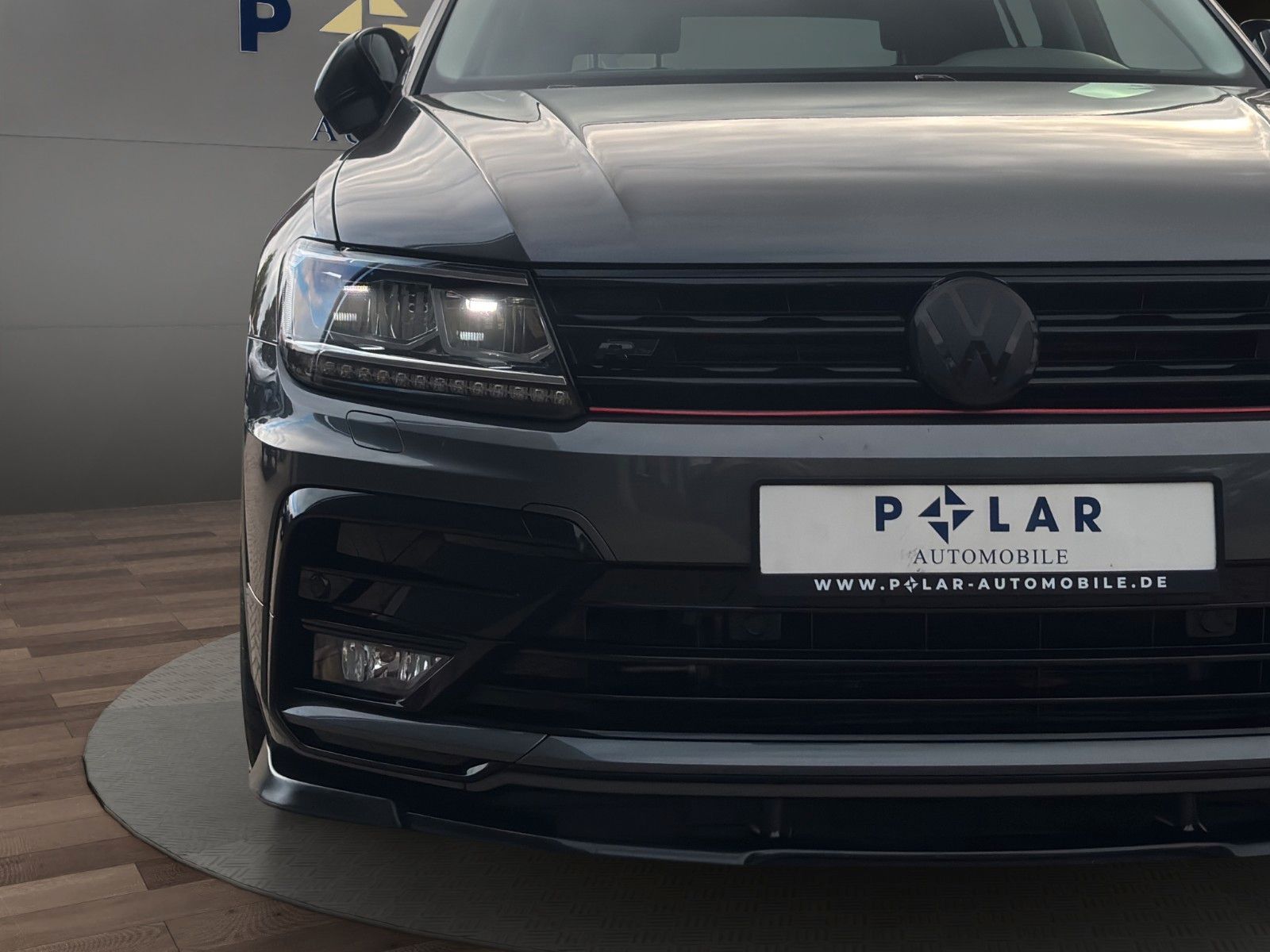 Fahrzeugabbildung Volkswagen Tiguan R-Line 4Motion*Sportauspuff*Dig.Cock*AHK*