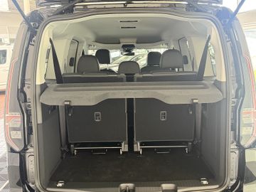 Volkswagen Caddy Maxi 1.5TSI DSG STYLE LED ACC KAMERA AHK