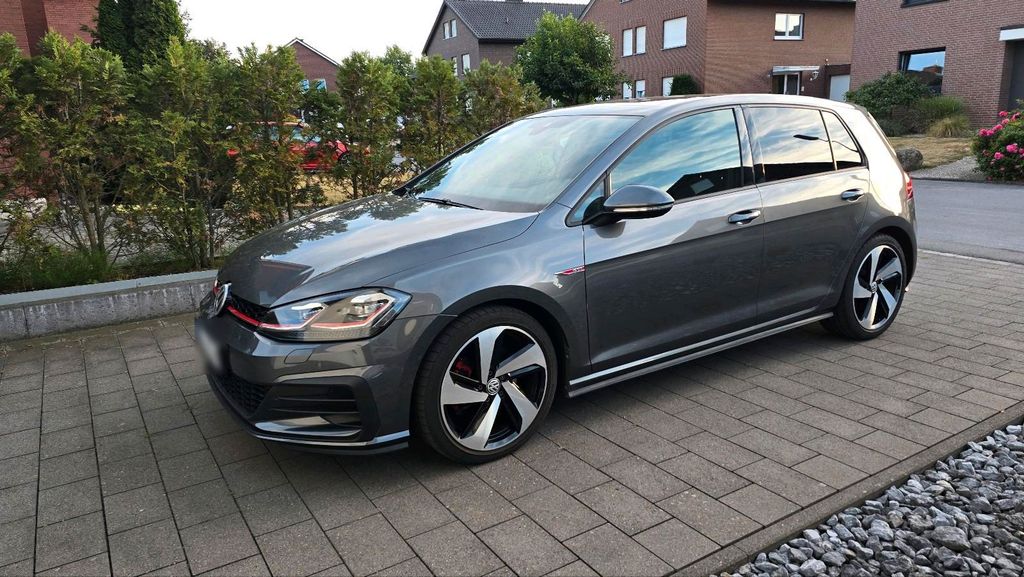 Image of Volkswagen Golf