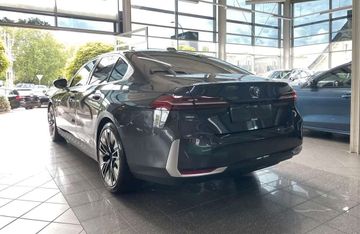 Bild 7 BMW 550 550e xDrive LED Pano Live Cockpit Prof. ACC H&K