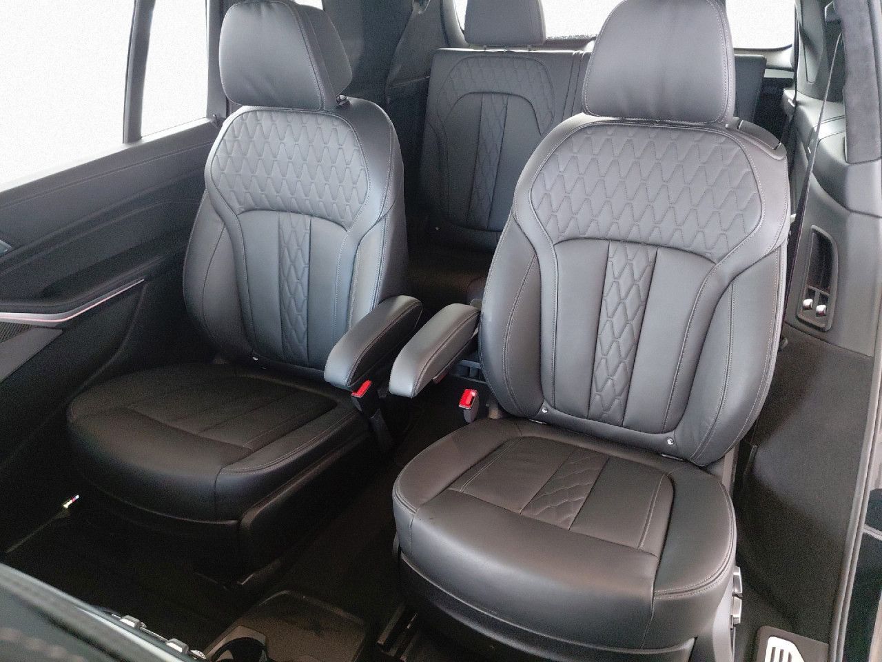 BMW X7 M60 - Bild 17