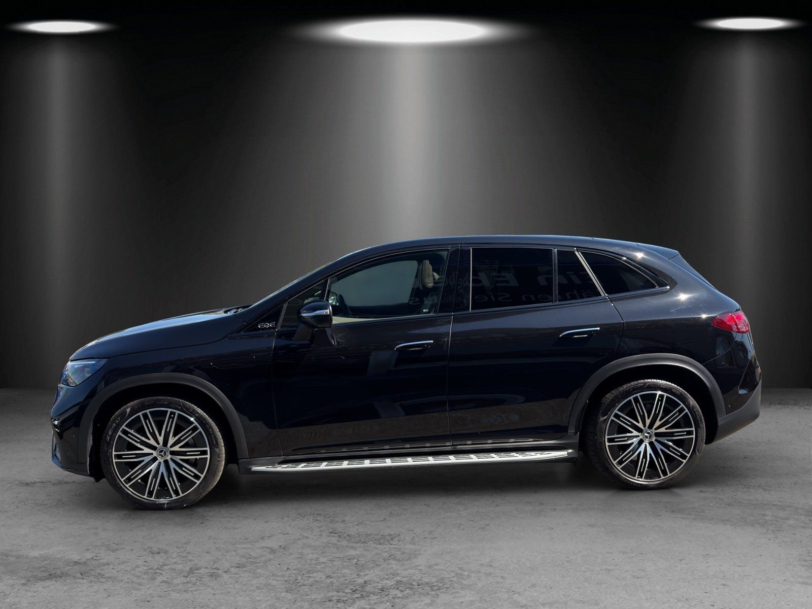 Fahrzeugabbildung Mercedes-Benz EQE500 SUV AMG Prem+ AIRMATIC Masage AHK 22kw TV