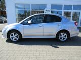 Suzuki SX 4 Comfort Lim. 1.6 VVT SHZ / Klimaautomatik - silberne Suzuki SX4