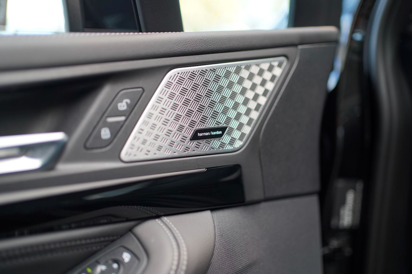 Fahrzeugabbildung BMW 223iA Active Tourer M Sport Glasdach+AHK+Head Up