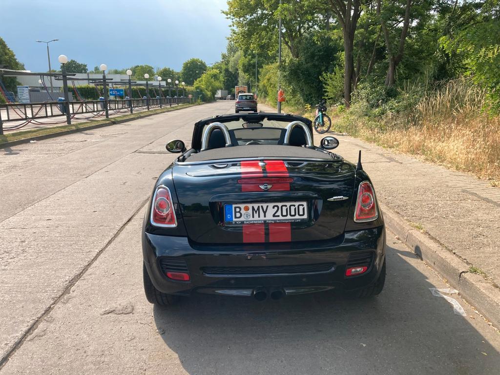 MINI John Cooper Works Roadster