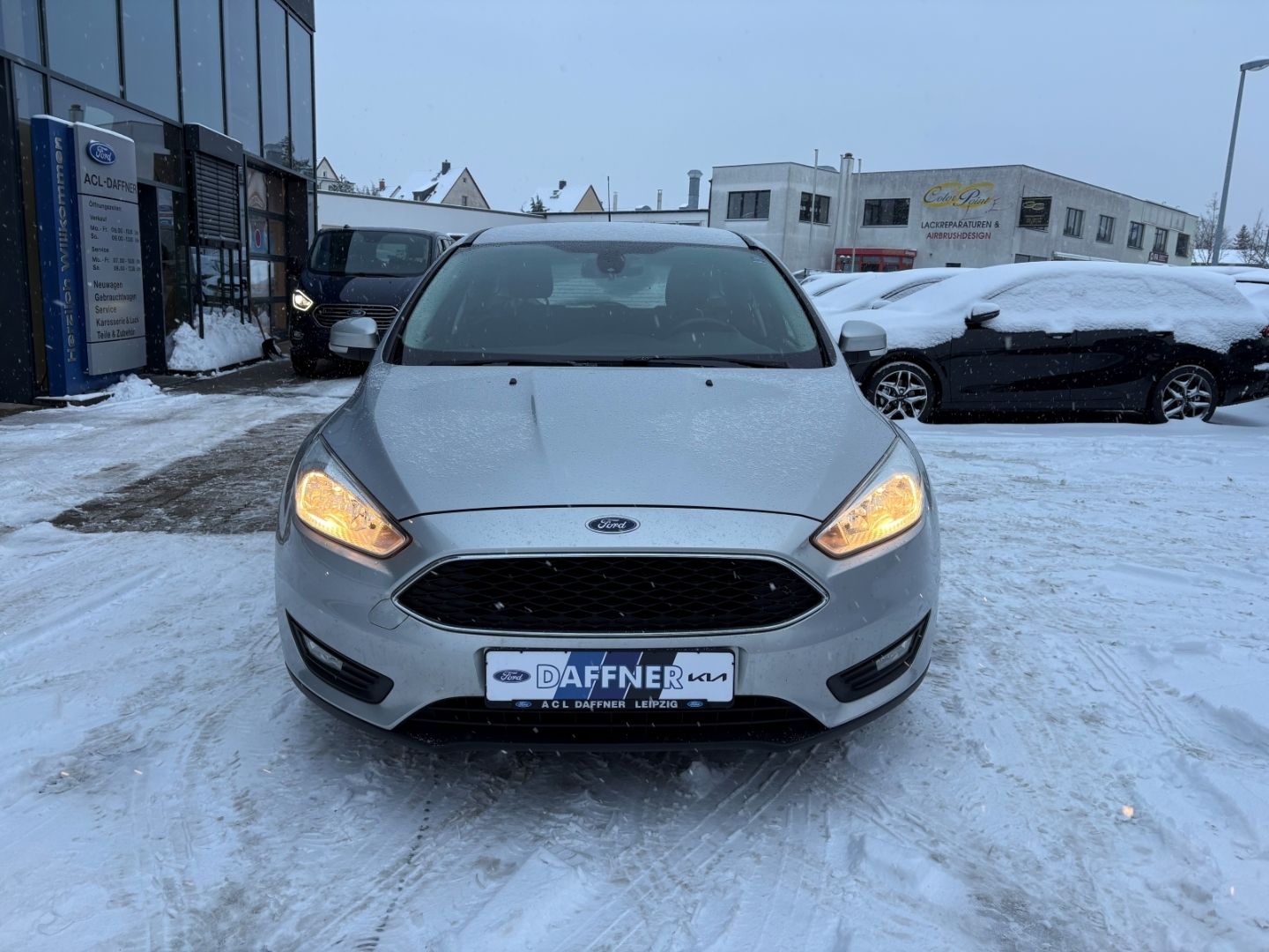 Fahrzeugabbildung Ford Focus PDC Klima Tempomat neuer Zahnriemen