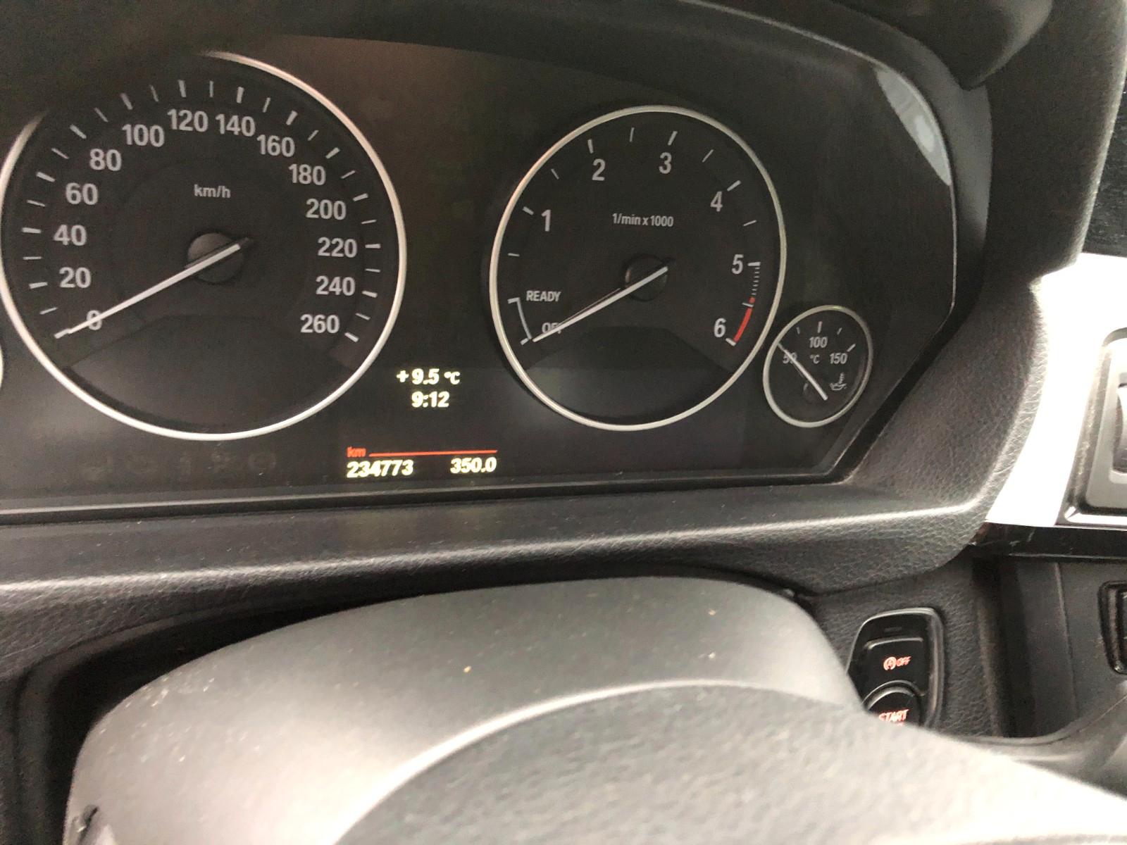 BMW 320 2013 — photo 8