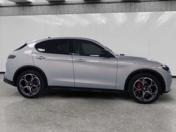 Alfa-Romeo Stelvio - 4