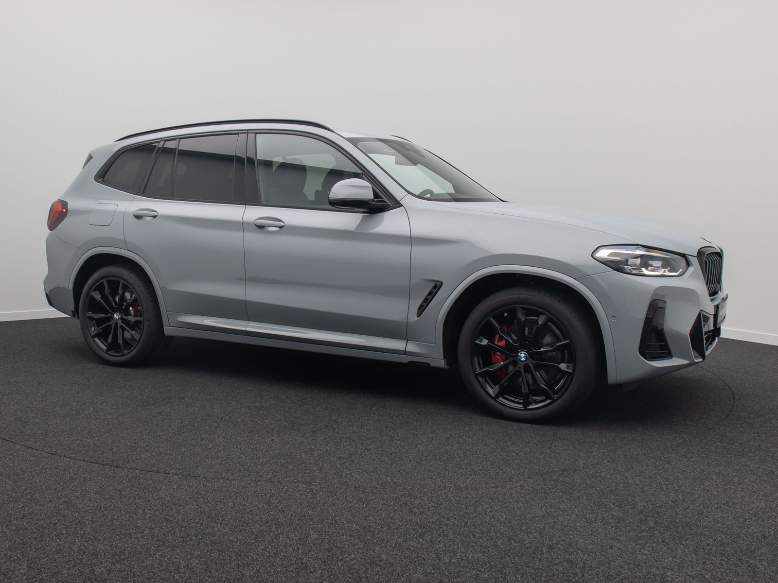 Fahrzeugabbildung BMW X3 xD20d M Sport DAB HiFi AHK Komfort 20Zoll