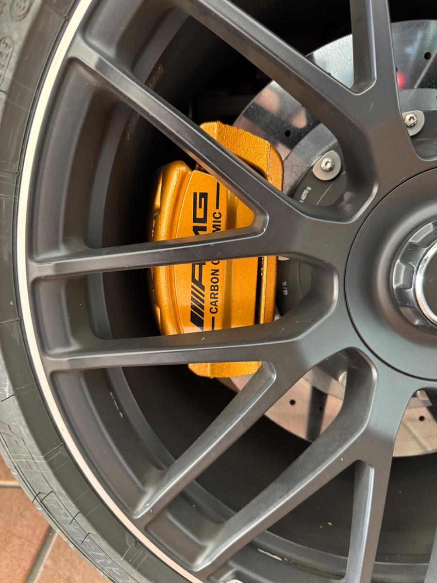 Mercedes-Benz  AMG Dynamic + / Aero-Paket / Performance-Sitze