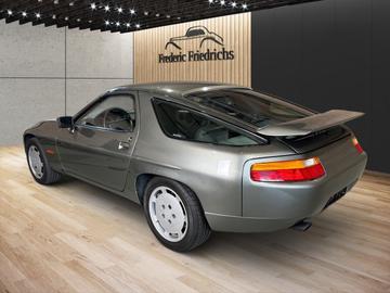 1988 Porsche 928 照片 4