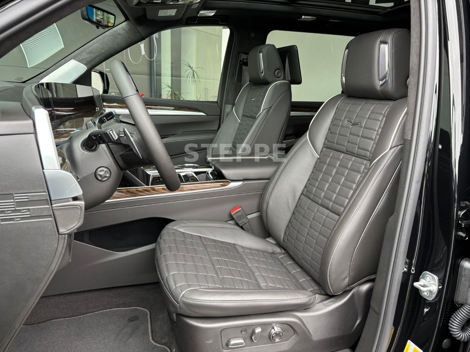 Cadillac Escalade FACELIFT MY25 6.2 V8 ESV Sport Platinum