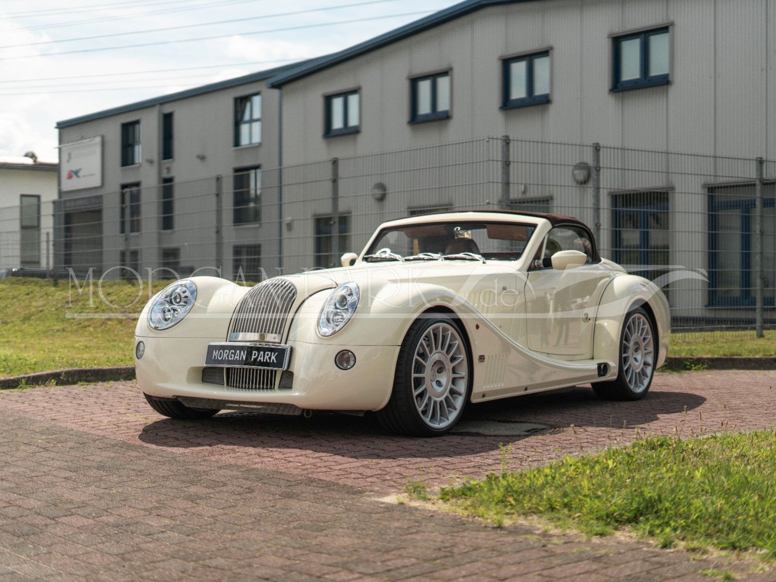 Fahrzeugabbildung Morgan Aero 8