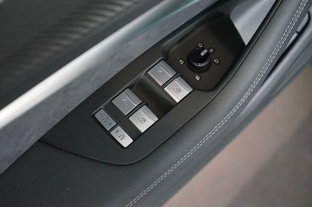 Audi RS6 performance | HuD | Pano | Carbon | SOFORT Audi RS6 performance | HuD | Pano | Carbon | SOFORT