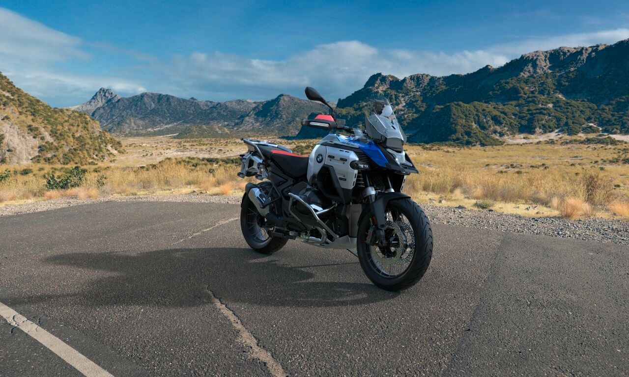 Fahrzeugabbildung BMW R 1300 GS Adventure Trophy ASA 3 Pakete Fahrzeug