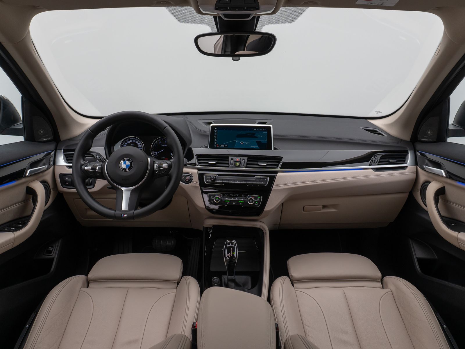Fahrzeugabbildung BMW X1 xD25d xLine H/K DAB Parkassis AHK Alarm Sport