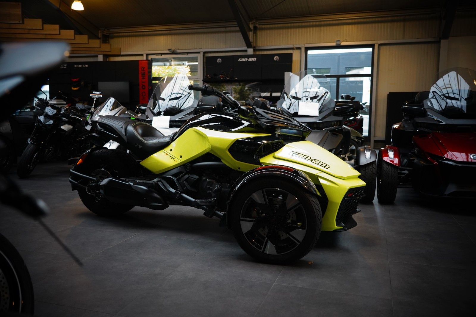 Fahrzeugabbildung Can Am Spyder F3-S Neuwertig