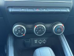 Fahrzeugabbildung Clio V Business Edition 1.0 TCe 90 Automatik PDC