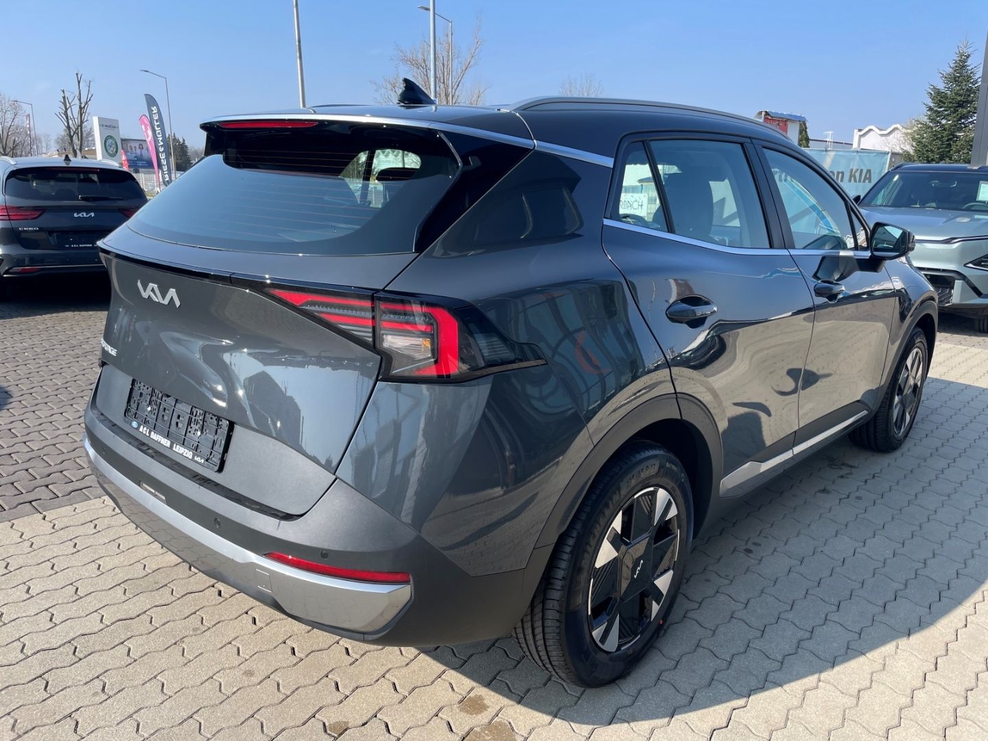 Fahrzeugabbildung Kia Sportage Vision PDC v&h SpurhaltAss Verkehrszeic