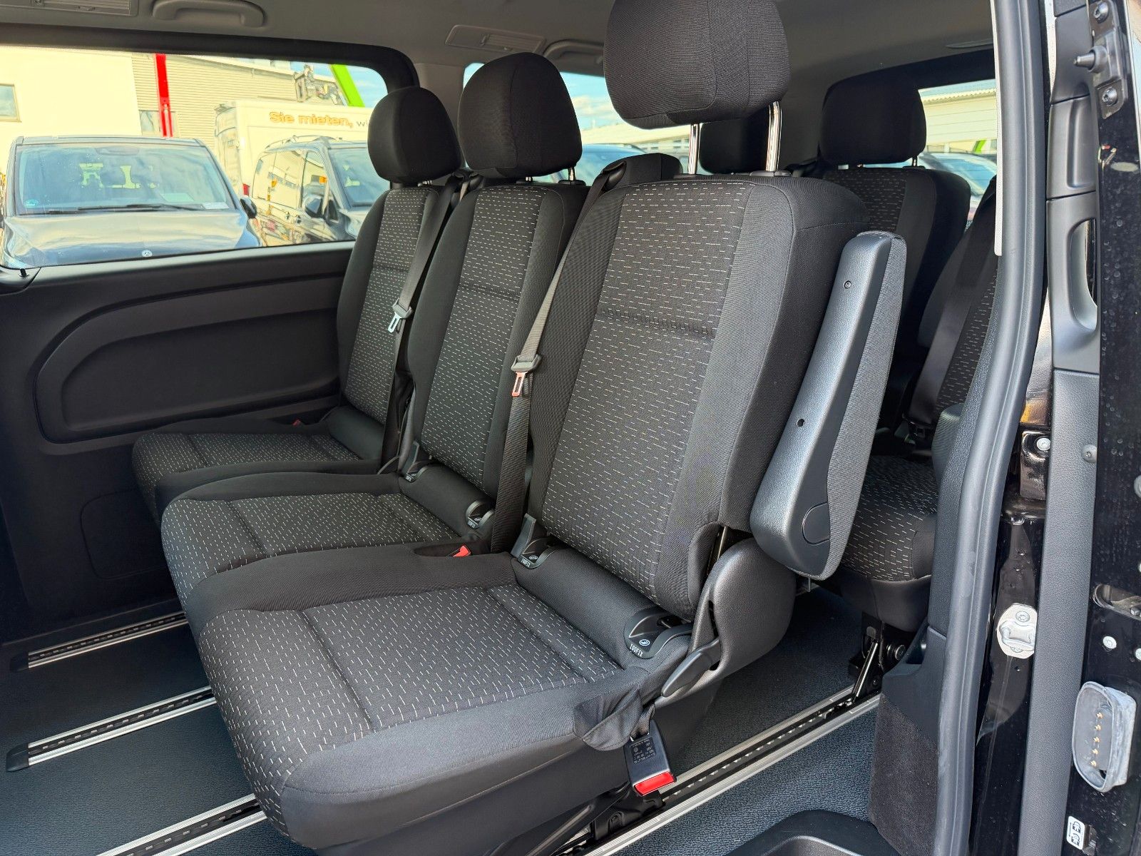 Fahrzeugabbildung Mercedes-Benz Vito 116 CDI 9G Tourer AHK2,5to Navi