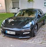Porsche Panamera GTS PDK - Porsche Panamera in Stuttgart