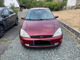 Ford Focus 1.6 Ghia Ghia - gebrauchte Ford Focus aus dem Jahr 2001