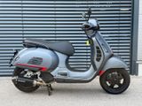 Vespa 125 GTS SUPERSPORT AKRAPOVIC CARBON RIZOMA UMBAU - VESPA 125 GTS
