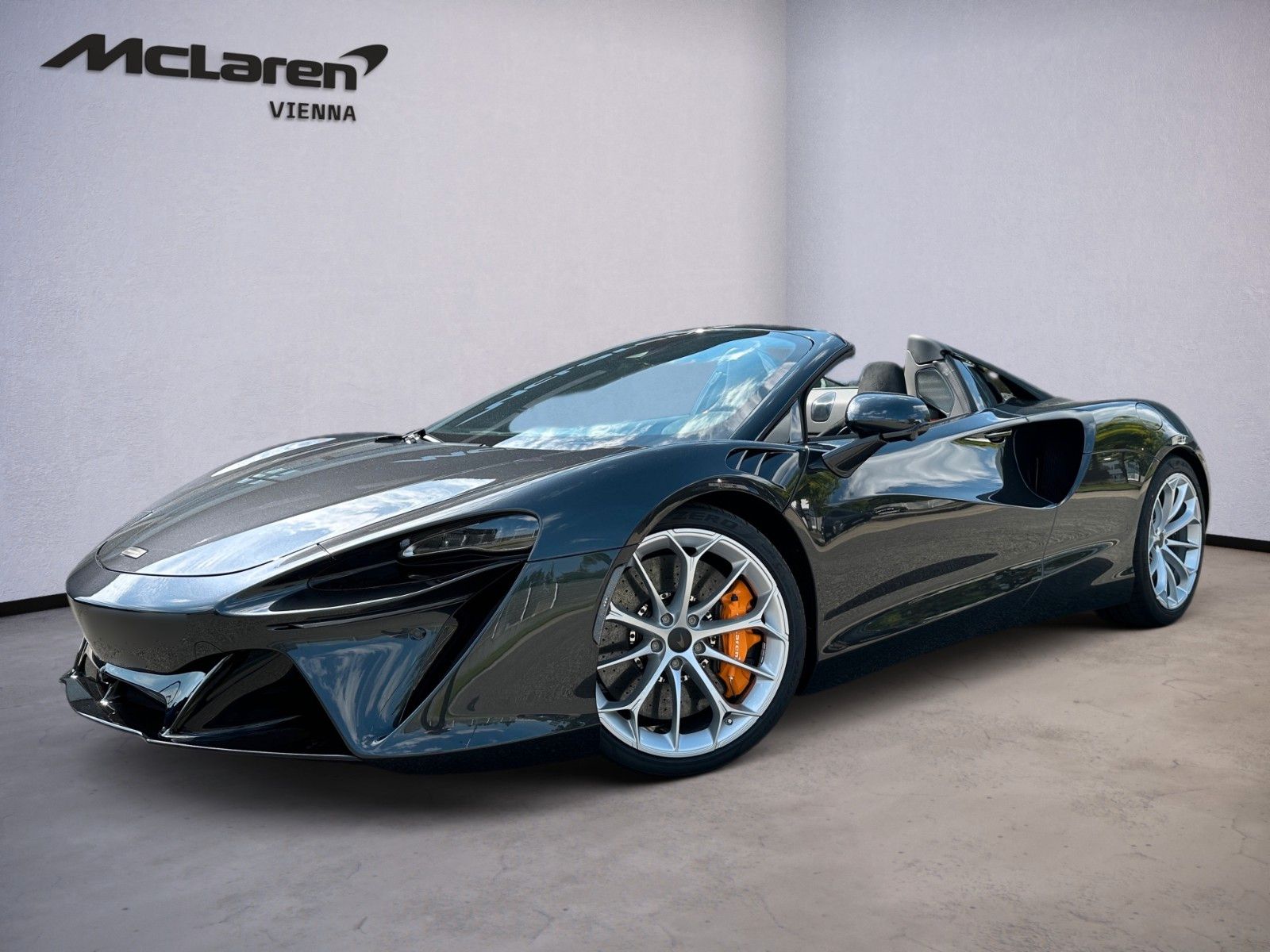 McLaren Artura Spider / Plateaux / Tec Pack / B&W