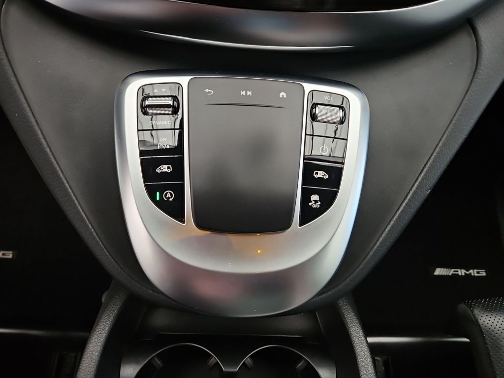 Fahrzeugabbildung Mercedes-Benz V 300 EXCLUSIVE ED lang 4x4 AMG AIRMATIC 6x SHZ