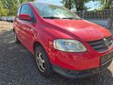 Volkswagen Fox Basis - rote Volkswagen Fox