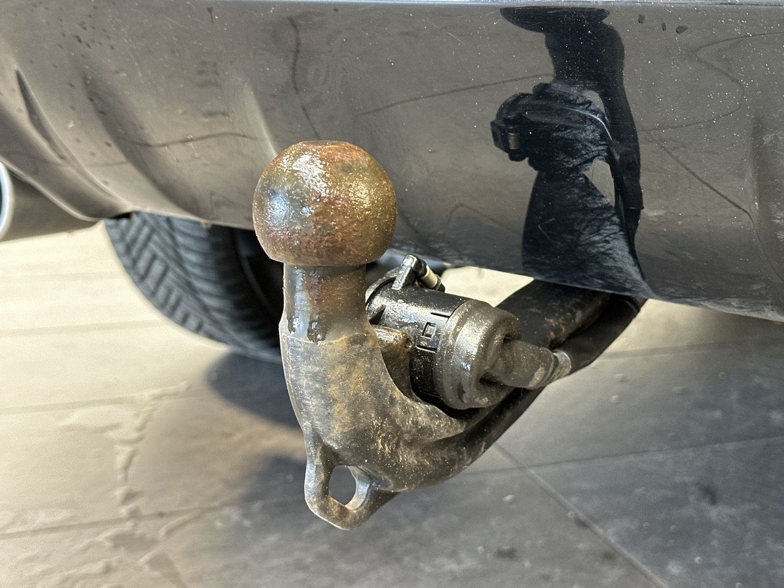Fahrzeugabbildung Ford Kuga 1.5 EB Vignale Aut. NAV+XEN+ACC+KAM+AHK+2Hd