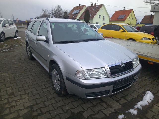 Skoda Octavia Combi Tour