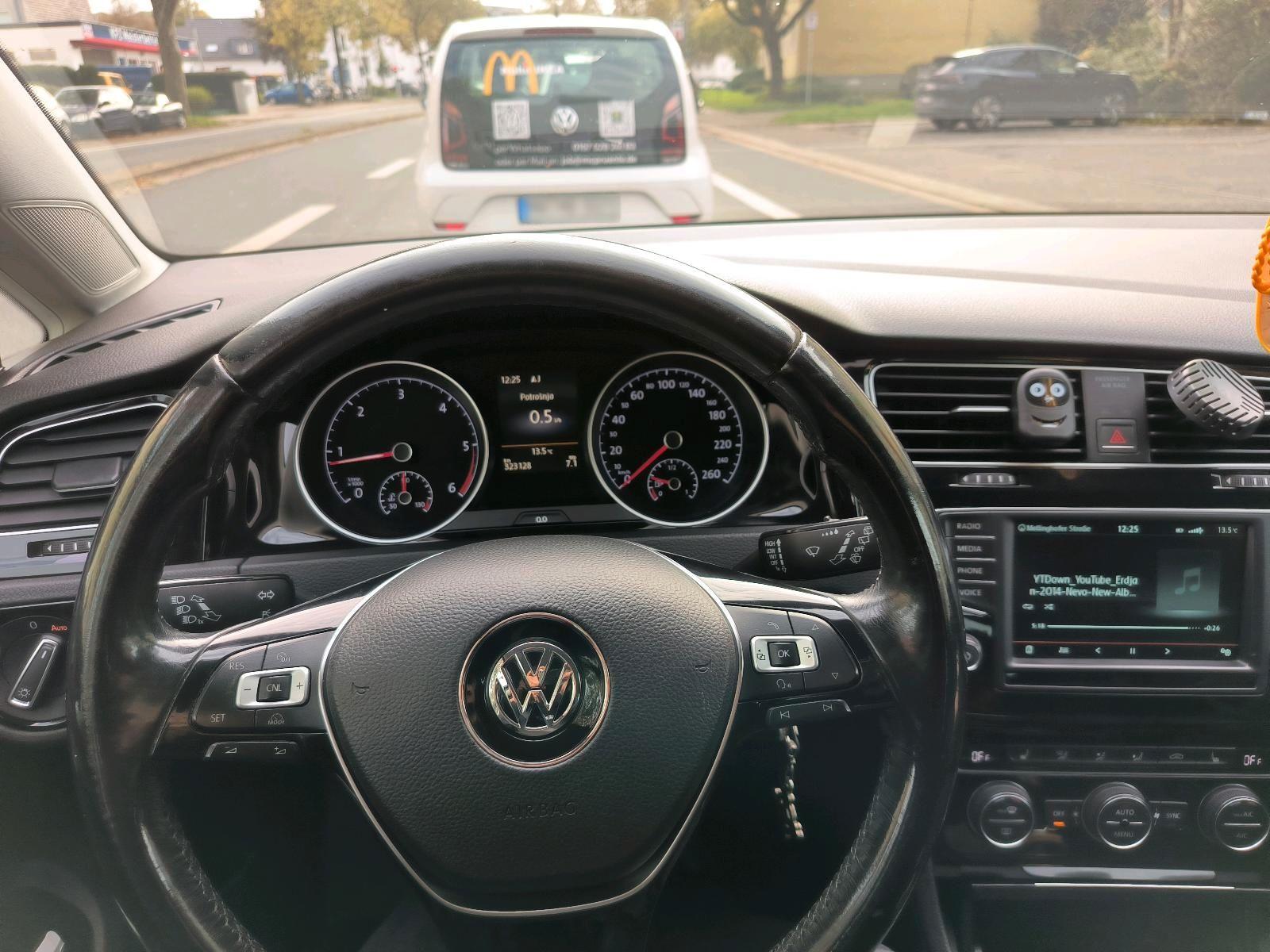Volkswagen Golf 2015 — photo 11