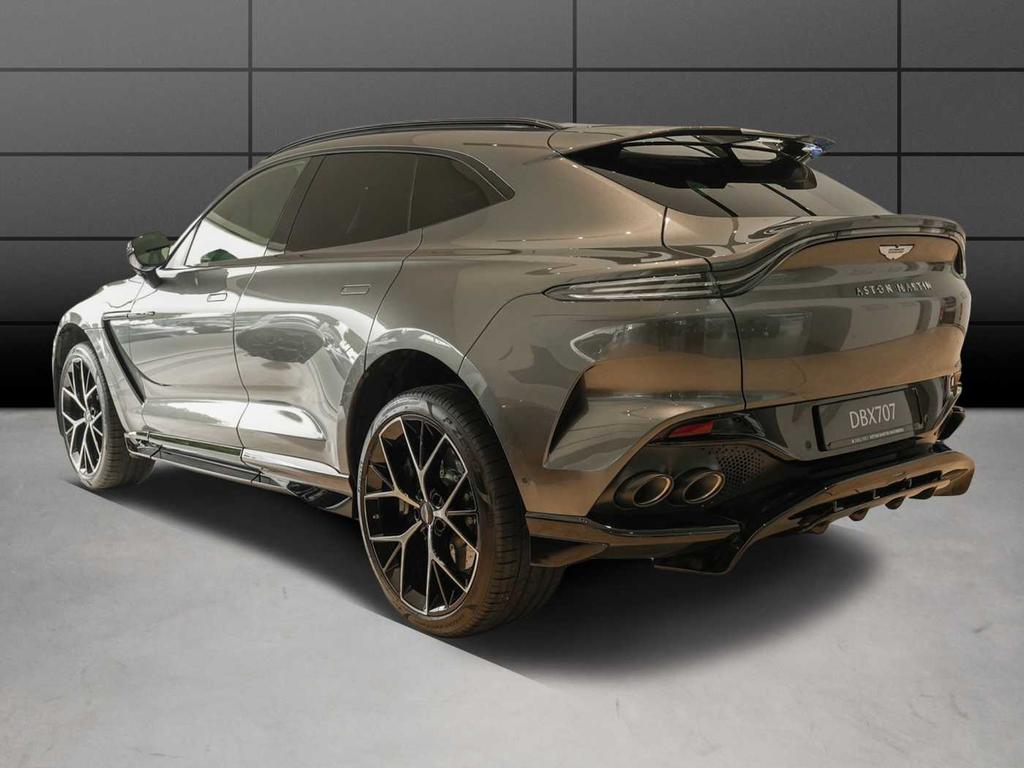 Aston Martin DBX